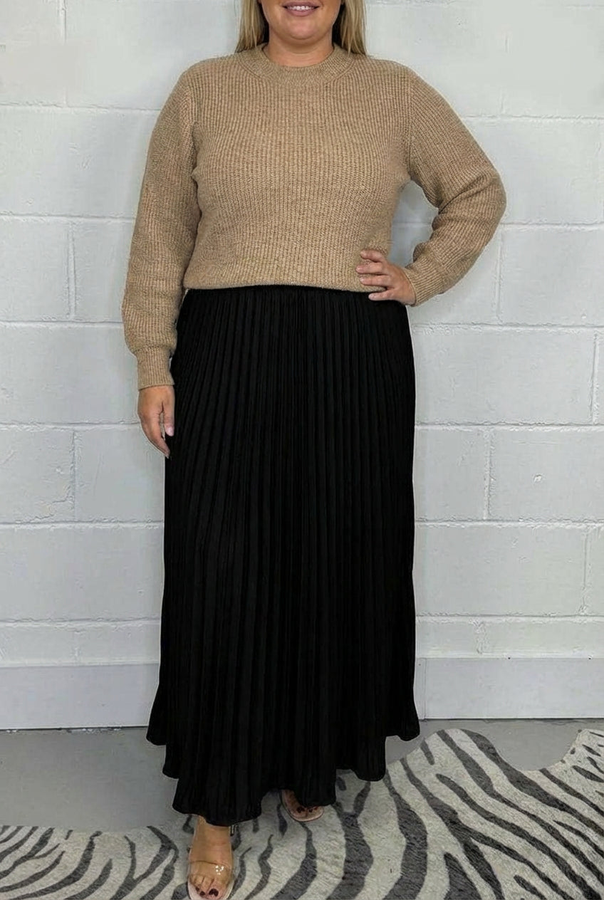 Claudia | Abito Lungo con Cardigan e Pieghe