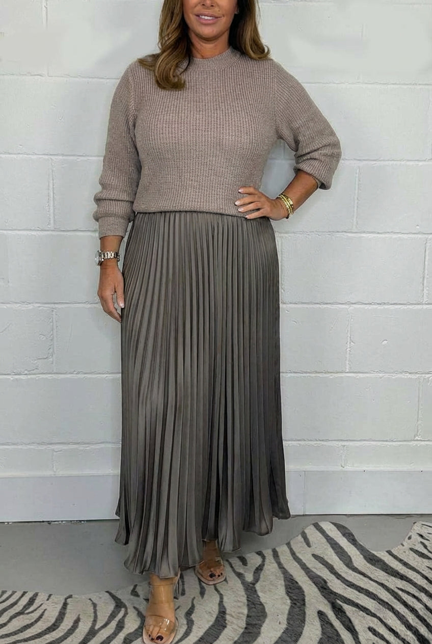 Claudia | Abito Lungo con Cardigan e Pieghe